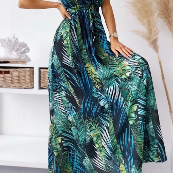Summer Palm Tree Print V Neck Sleeveless Maxi Dress - Picture 2 of 3